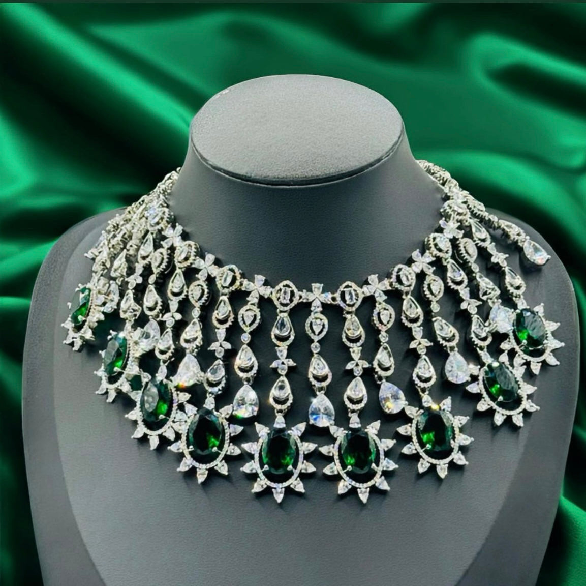 Green Bridal Diamond Set - Elegance and Splendor for Brides in the USA