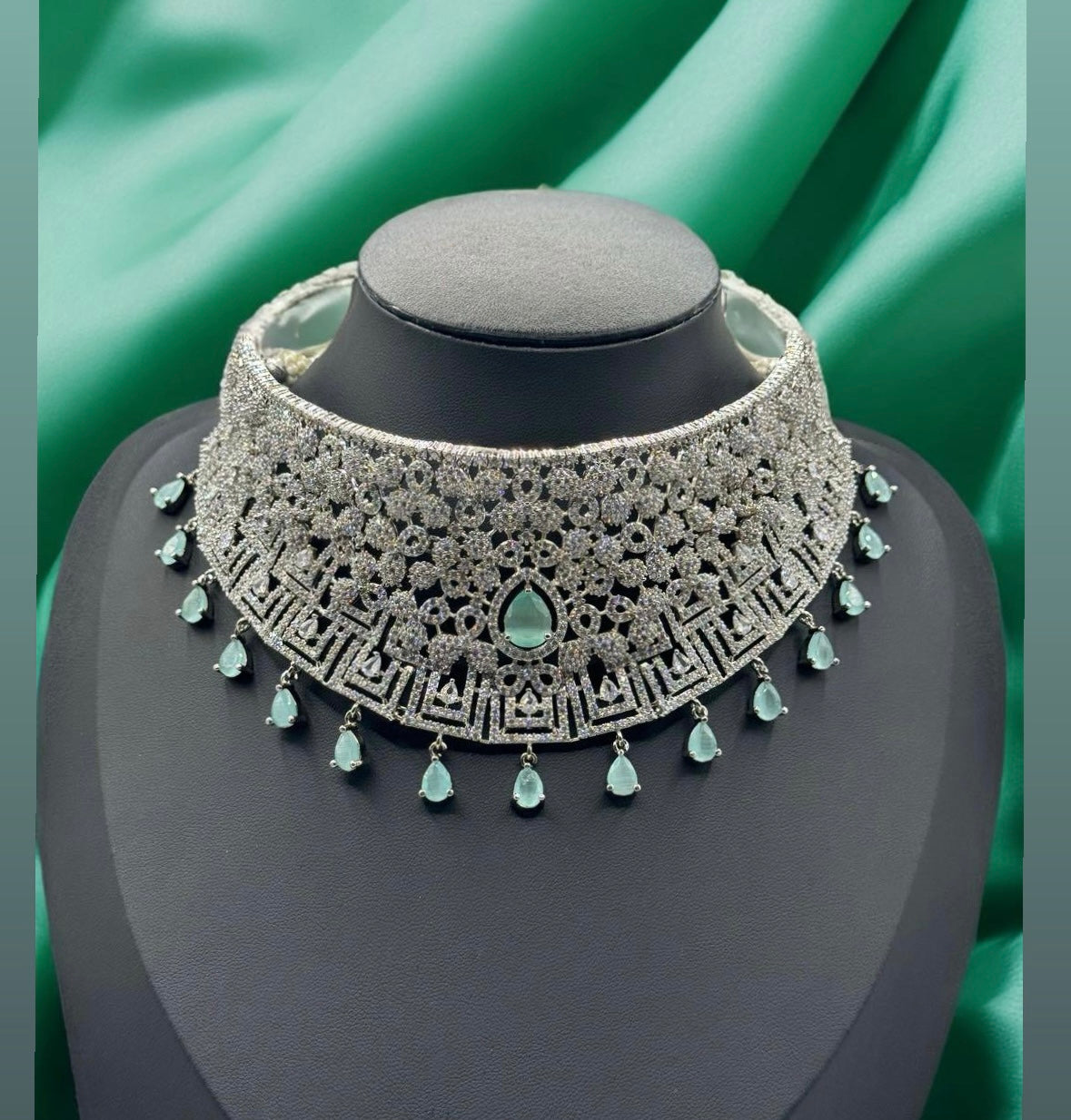 Diamond Mint Choker - Refreshing Elegance in Indian Jewelry, USA