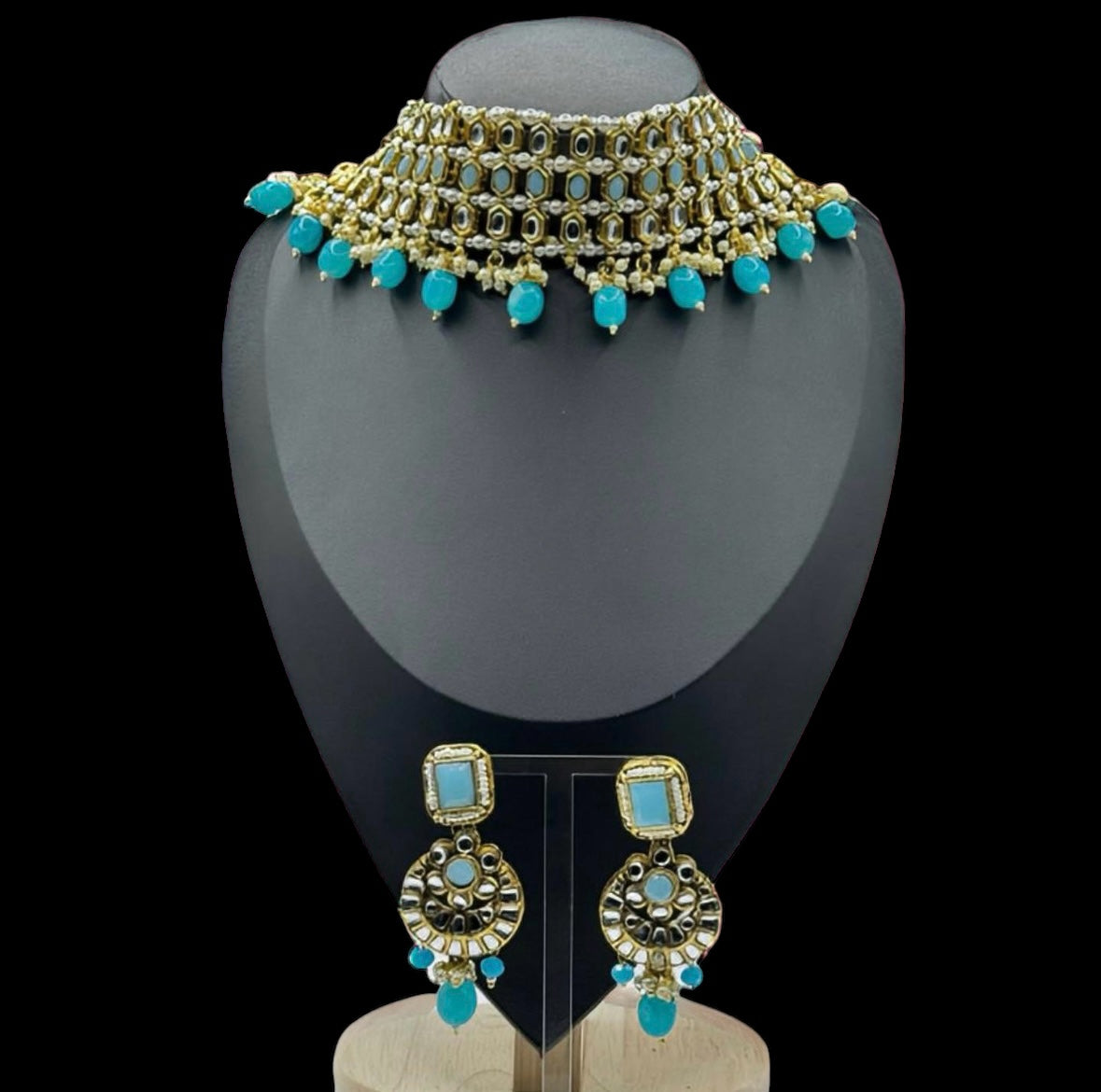 Firoza Kundan Choker - Captivating Elegance in Indian Jewelry, USA