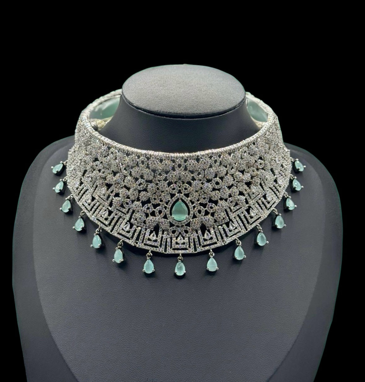 Diamond Mint Choker - Refreshing Elegance in Indian Jewelry, USA