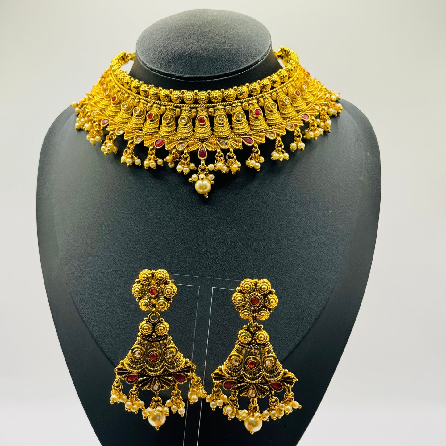 Tanishq Design Gold Choker - Timeless Elegance in Indian Jewelry, USA