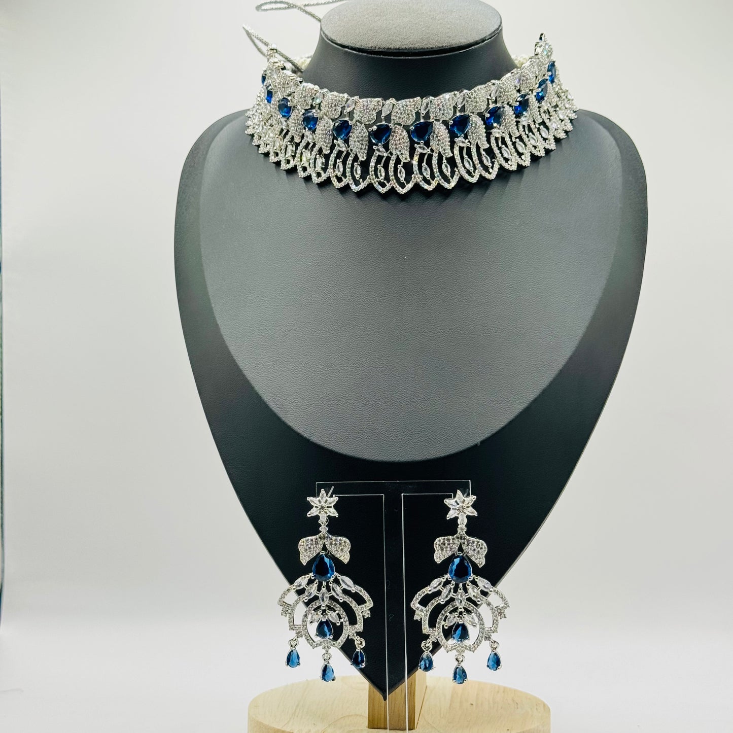 Blue Choker Diamond Set - Regal Elegance in Indian Jewelry, USA