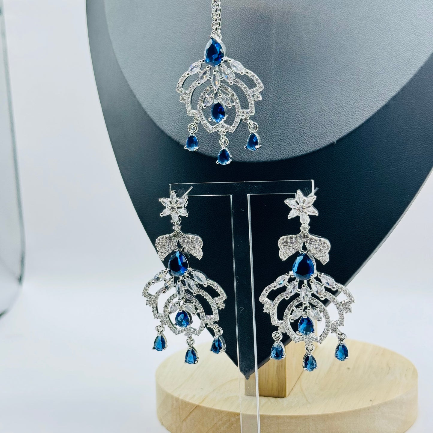 Blue Choker Diamond Set - Regal Elegance in Indian Jewelry, USA