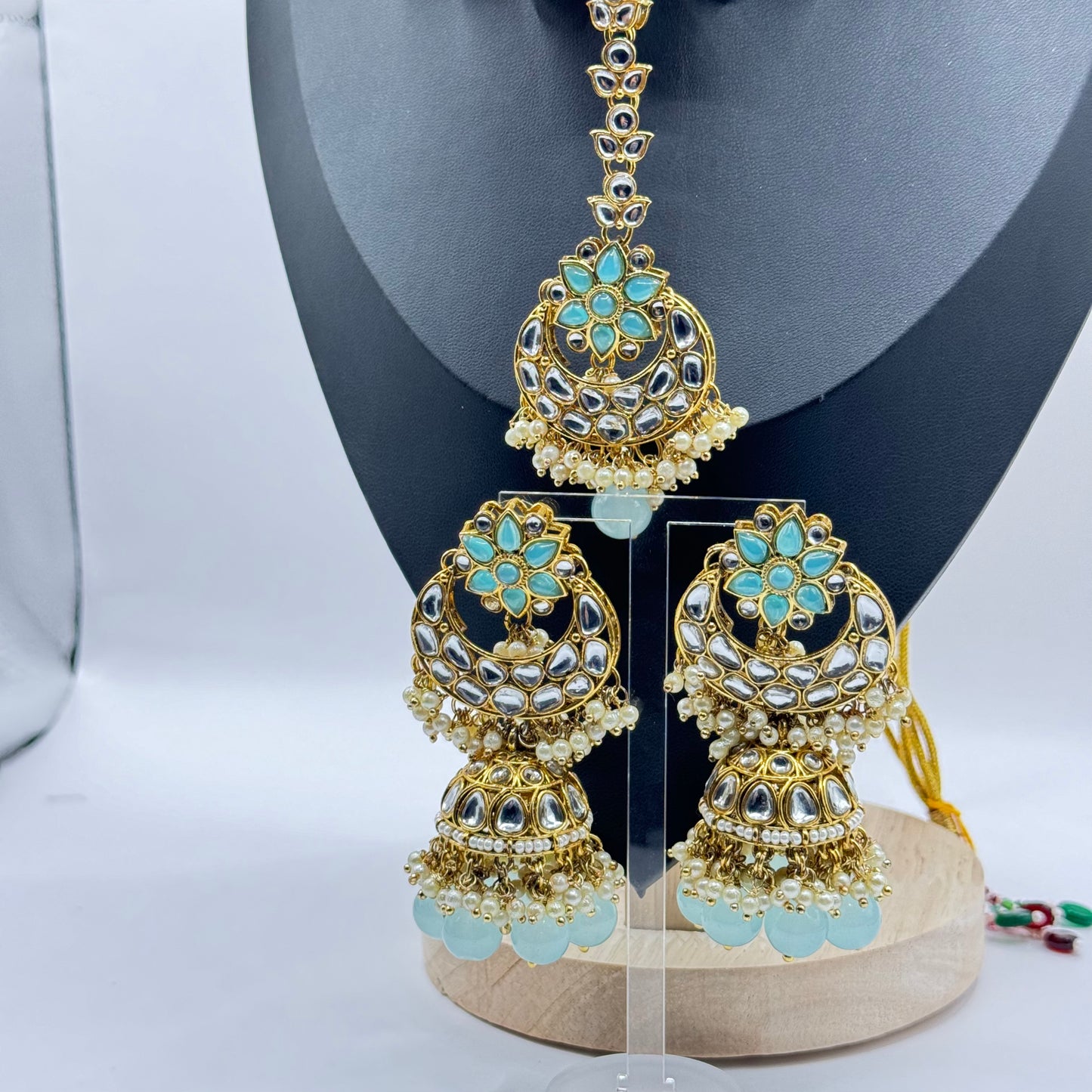 Tyaani Bridal Set