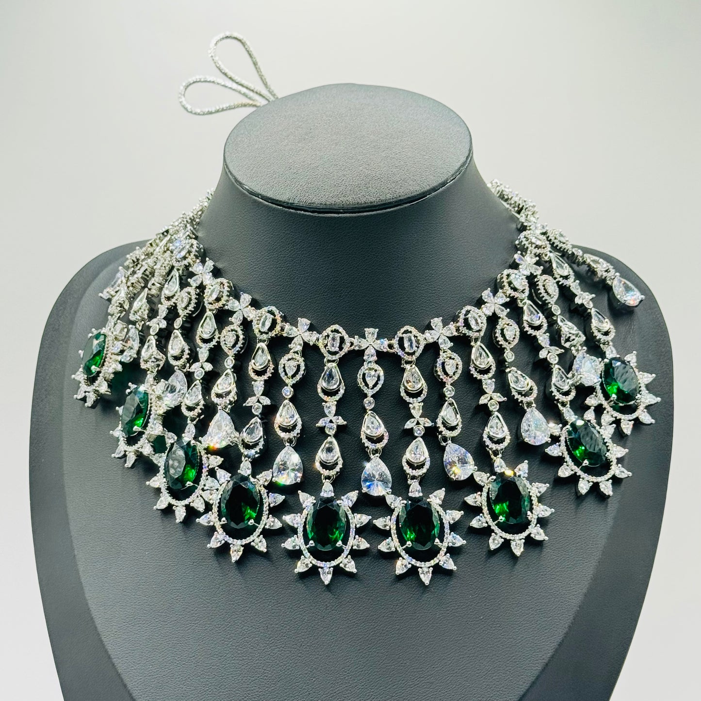 Green Bridal Diamond Set - Elegance and Splendor for Brides in the USA