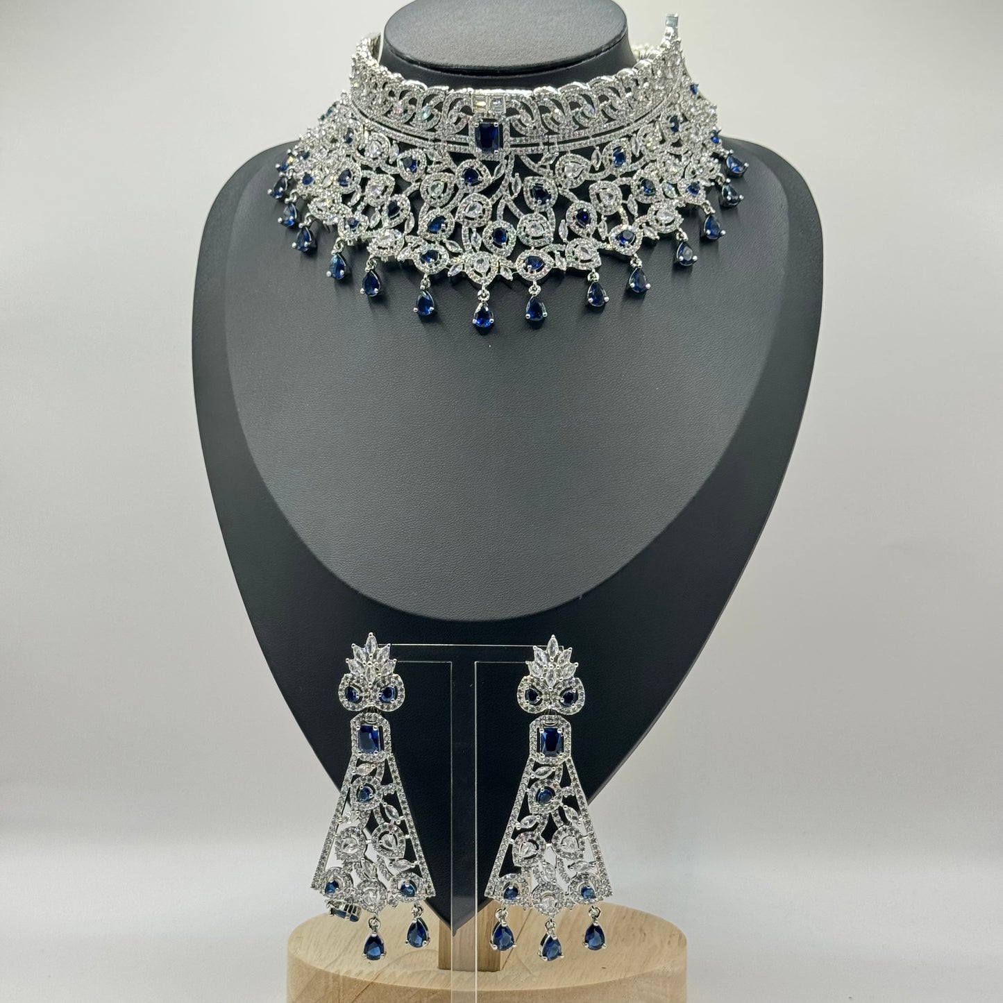 Blue Royal Diamond Choker - Majestic Elegance in Indian Jewelry, USA