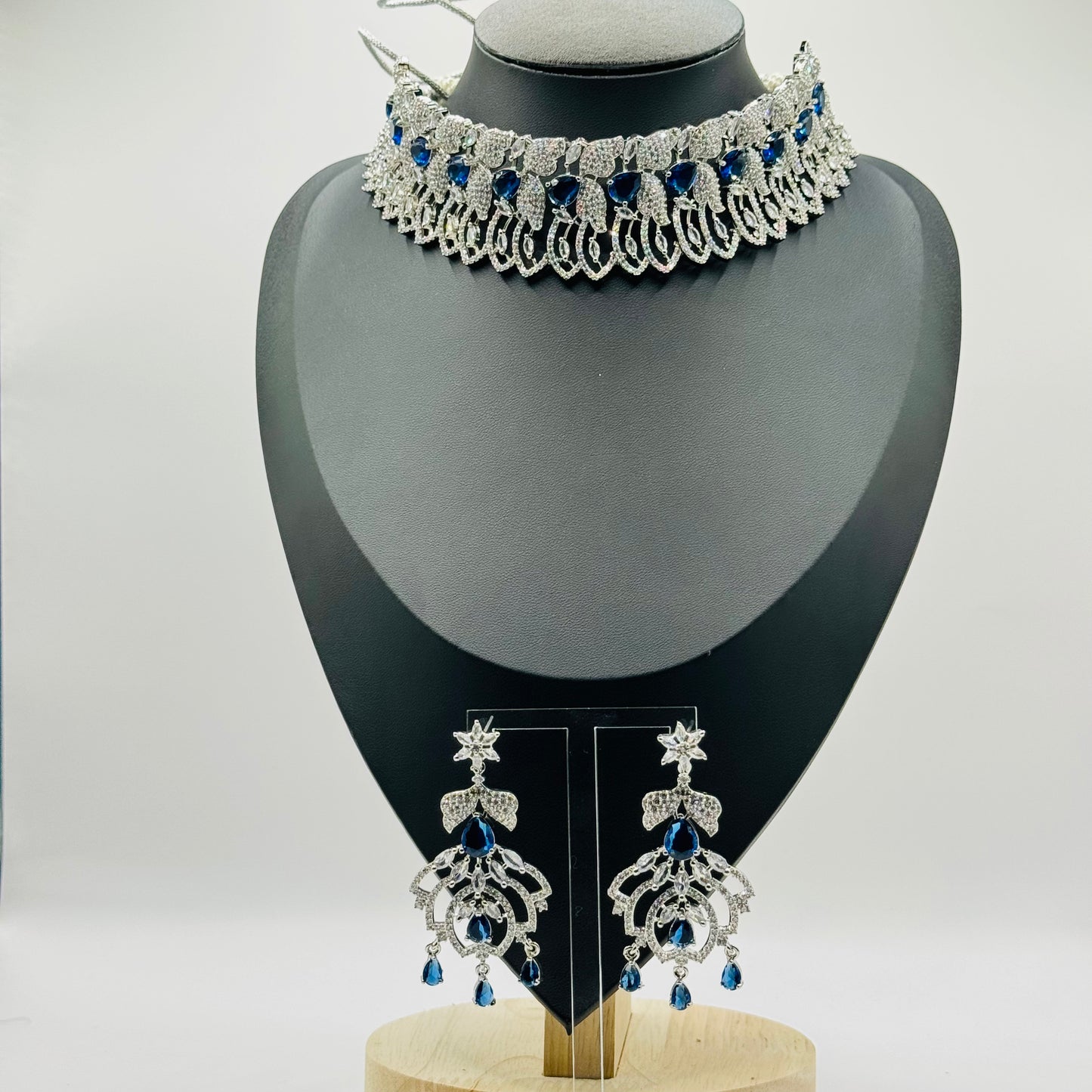 Blue Choker Diamond Set - Regal Elegance in Indian Jewelry, USA