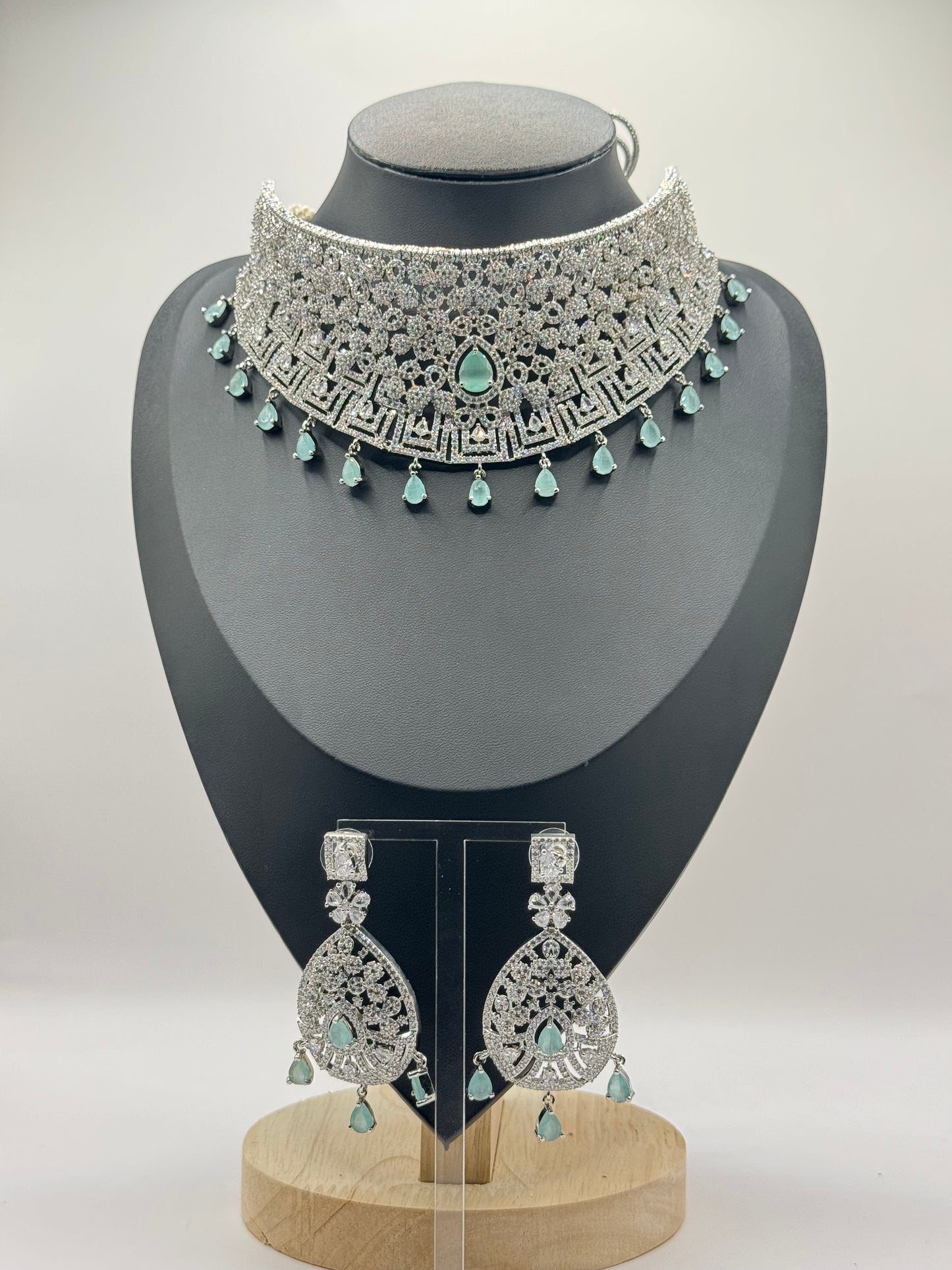 Diamond Mint Choker - Refreshing Elegance in Indian Jewelry, USA