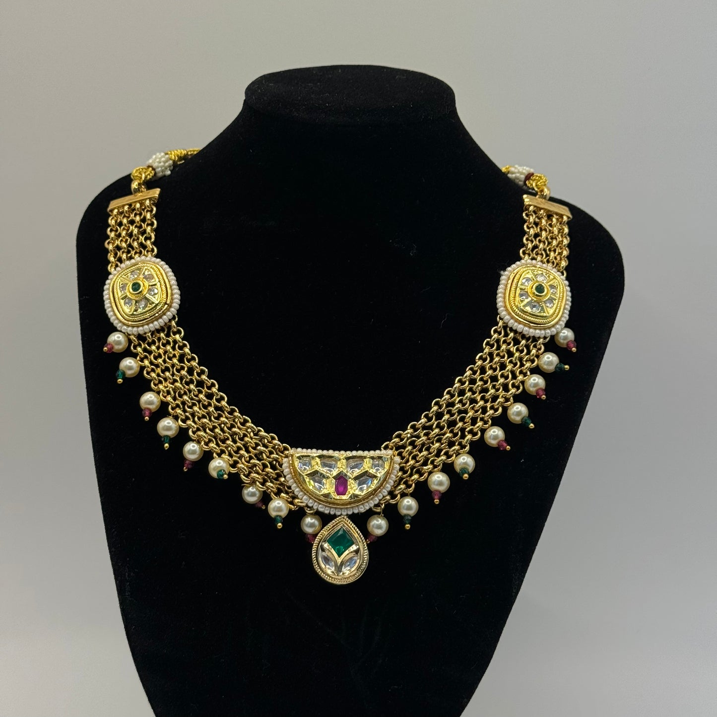 Tanishq Kundan Design Gold Choker - Opulent Beauty in Indian Jewelry, USA