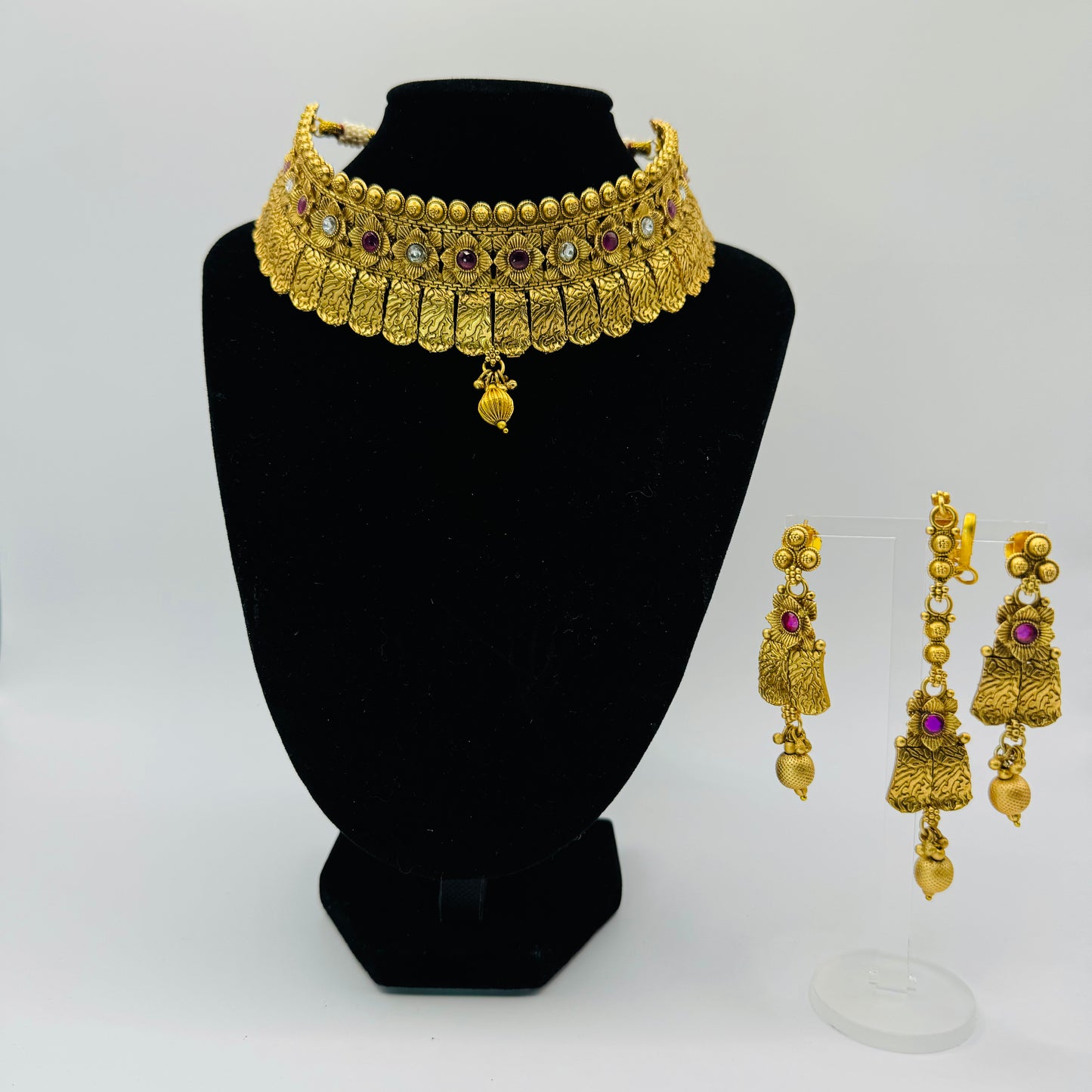 Exact Gold Look Choker for Weddings - Radiant Indian Jewelry in USA