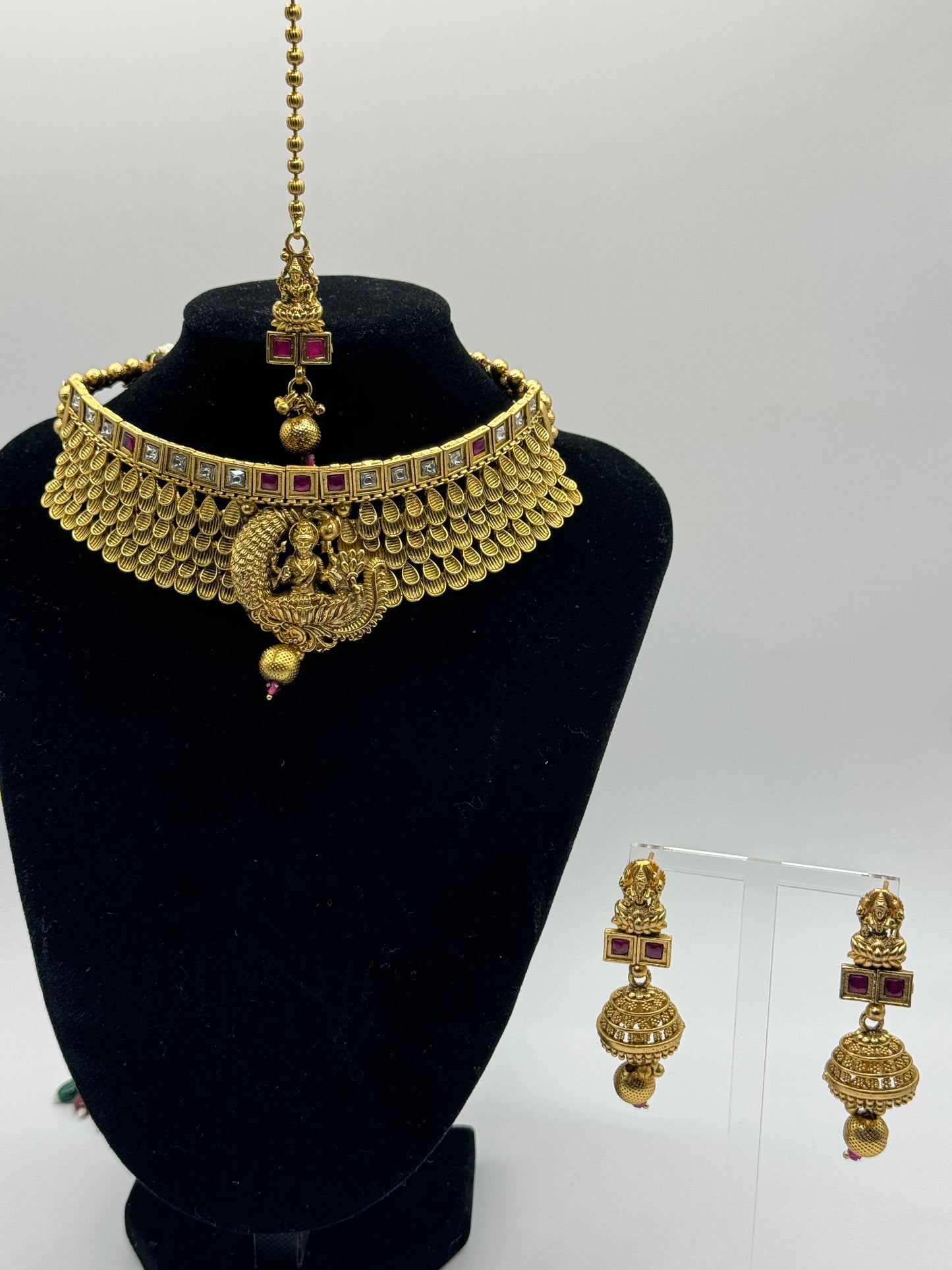 Temple Jewellery Choker - Sacred Elegance in Indian Jewelry, USA