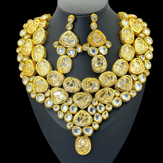 Razia Kundan Heavy Gold Jaali Set"